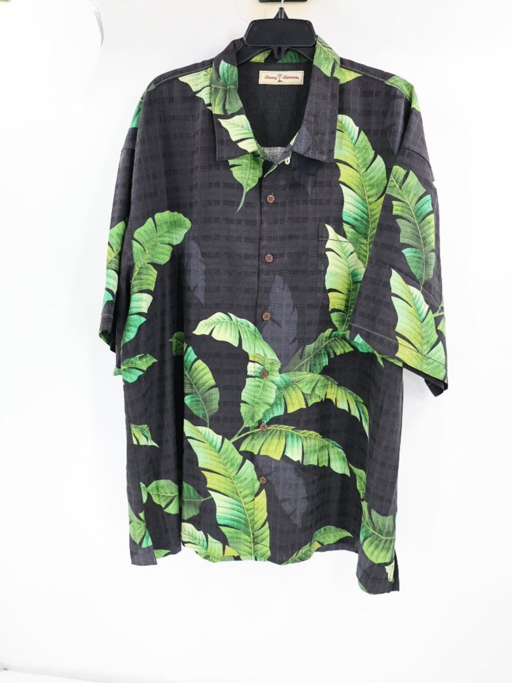 Tommy Bahama Hawaiian Shirt Men's 2XL Silk Tropical loop collar camp embossed